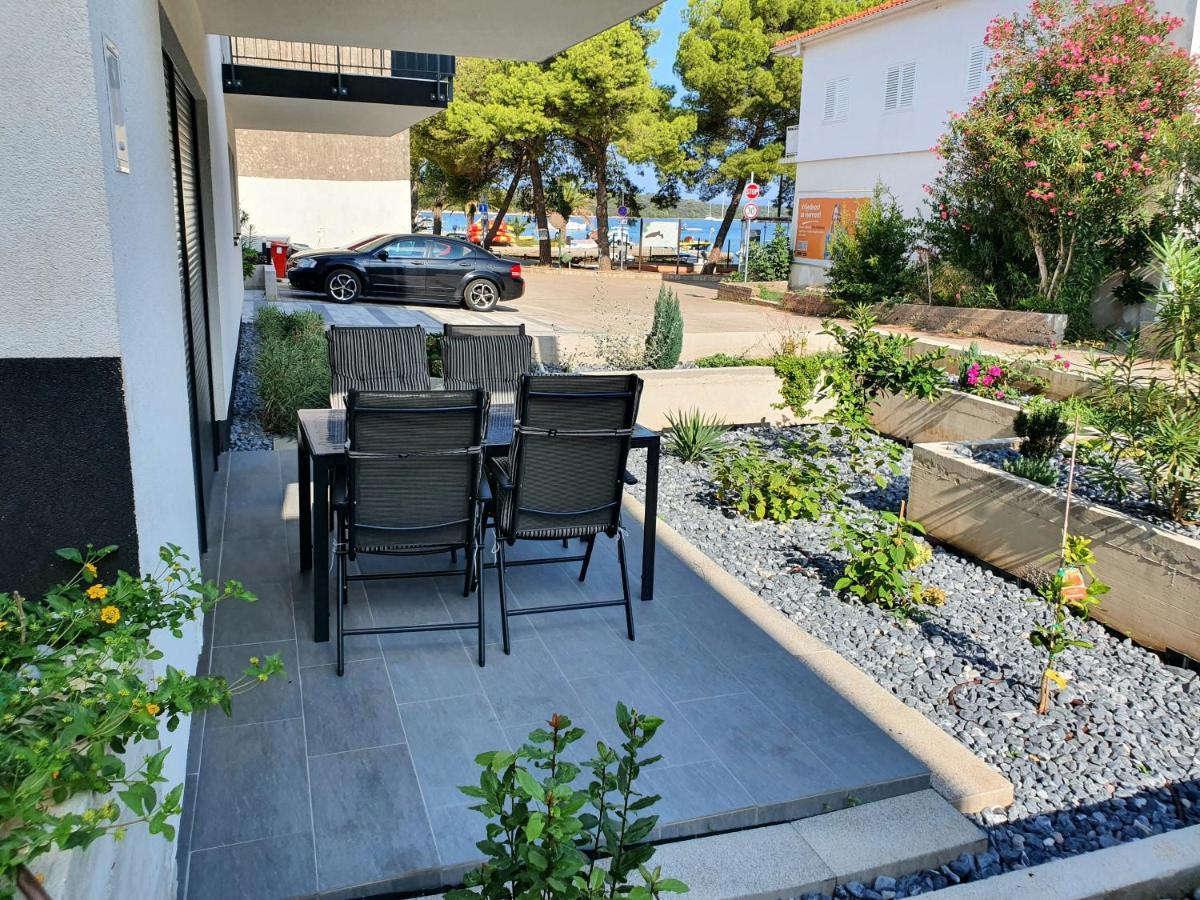 Apartmani Nerium Lovište Kültér fotó
